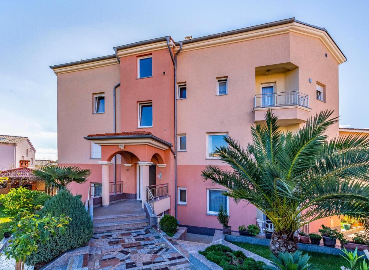 Istriensonne - Apartments Veruda Mit Grillterrasse Пула Экстерьер фото