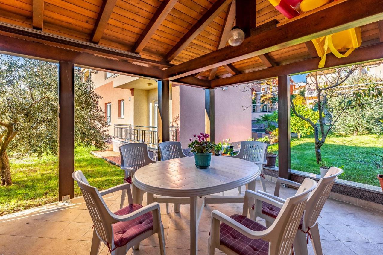 Istriensonne - Apartments Veruda Mit Grillterrasse Пула Экстерьер фото