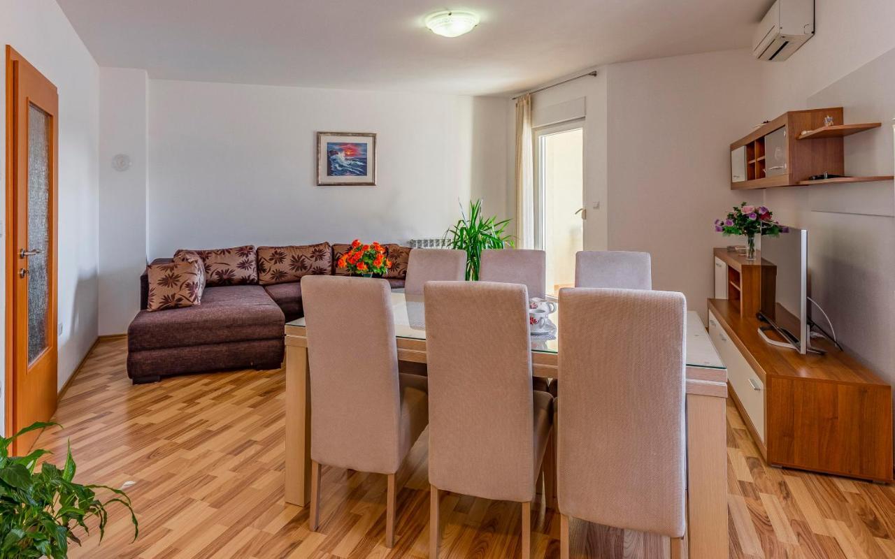 Istriensonne - Apartments Veruda Mit Grillterrasse Пула Экстерьер фото