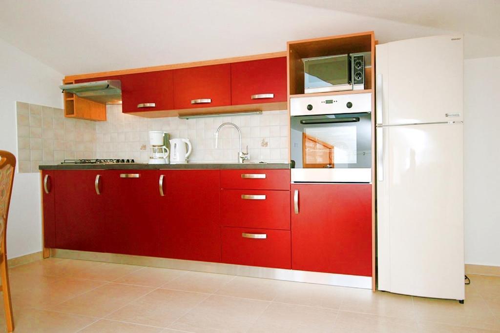 Istriensonne - Apartments Veruda Mit Grillterrasse Пула Экстерьер фото